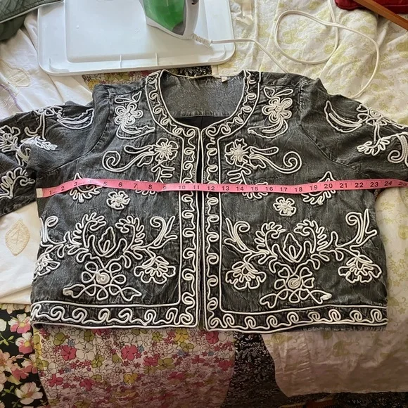 Soft Surroundings Textured Gray Top - Picture 4 of 8